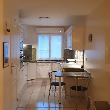 La Terrasse De Jeanne Millau